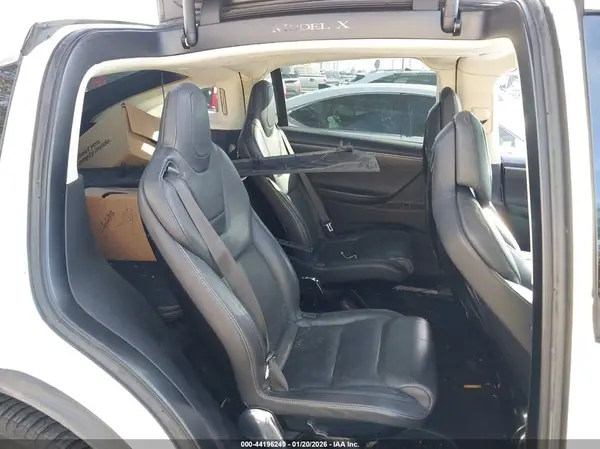 5YJXCBE2XGF008503 2016 TESLA MODEL X - Image 8