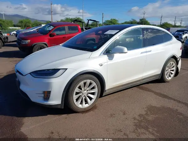 5YJXCBE2XGF008775 2016 TESLA MODEL X - Image 2