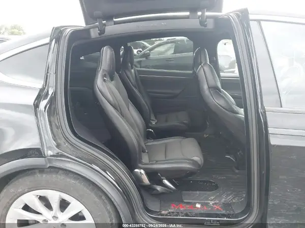 5YJXCBE2XGF008808 2016 TESLA MODEL X - Image 8