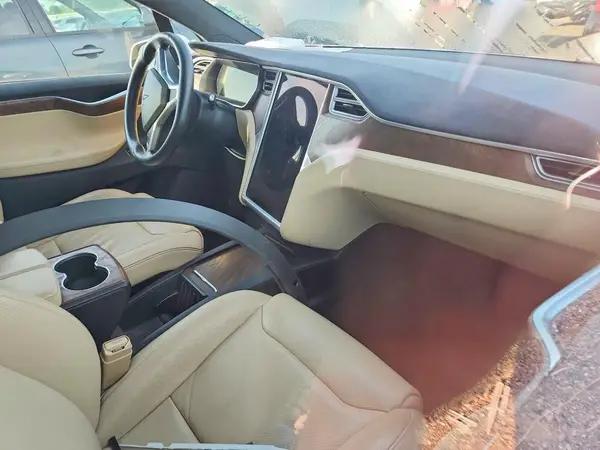 5YJXCBE2XGF014527 2016 TESLA MODEL X - Image 8