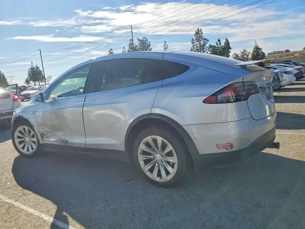 5YJXCBE2XGF015628 2016 TESLA MODEL X - Image 2