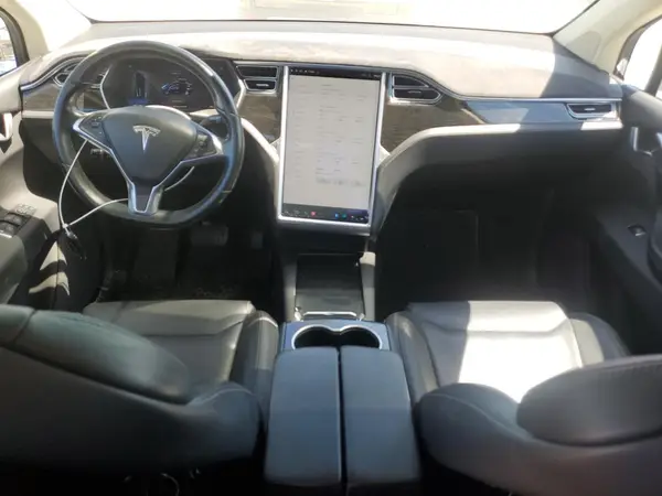 5YJXCBE2XGF017024 2016 TESLA MODEL X - Image 8