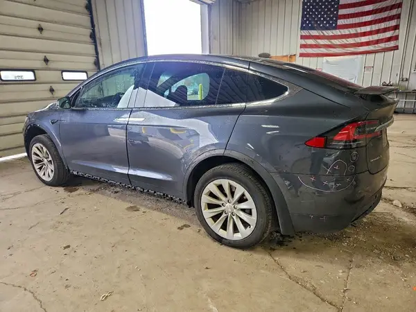 5YJXCBE2XGF019176 2016 TESLA MODEL X - Image 2