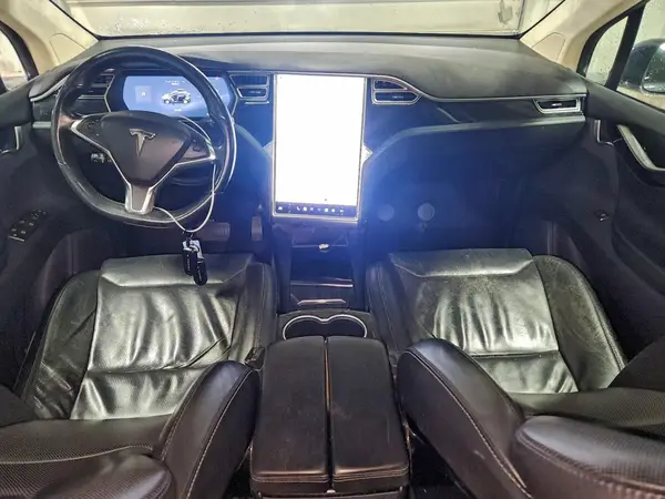 5YJXCBE2XGF019176 2016 TESLA MODEL X - Image 8