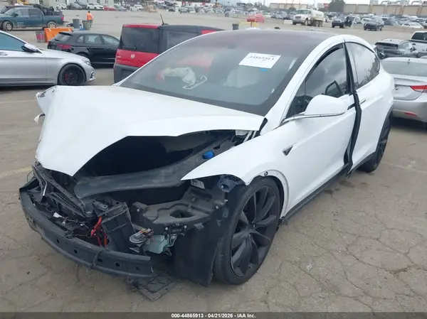 5YJXCBE2XGF019386 2016 TESLA MODEL X - Image 2