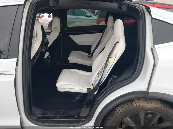 5YJXCBE2XGF019386 2016 TESLA MODEL X - Image 8
