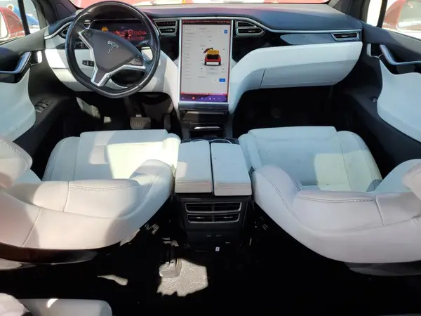5YJXCBE2XGF021168 2016 TESLA MODEL X - Image 8