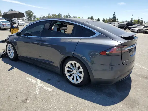 5YJXCBE2XGF021798 2016 TESLA MODEL X - Image 2