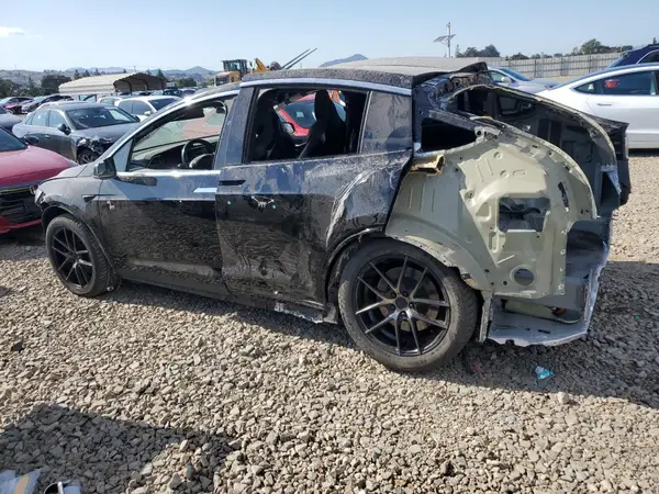 5YJXCBE2XGF028282 2016 TESLA MODEL X - Image 2