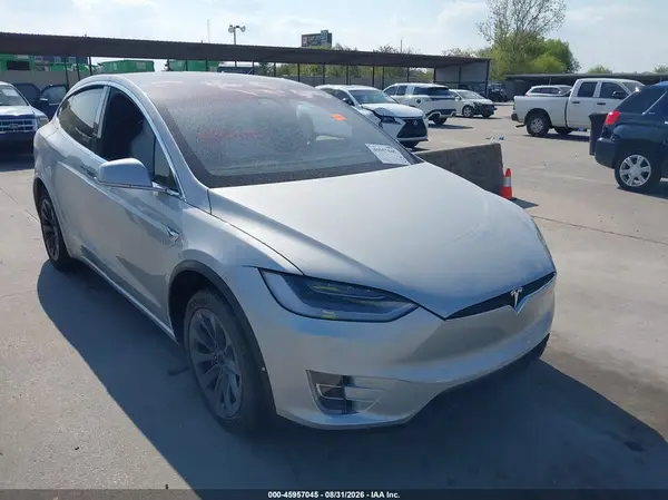 5YJXCBE2XGF029383 2016 TESLA MODEL X - Image 1