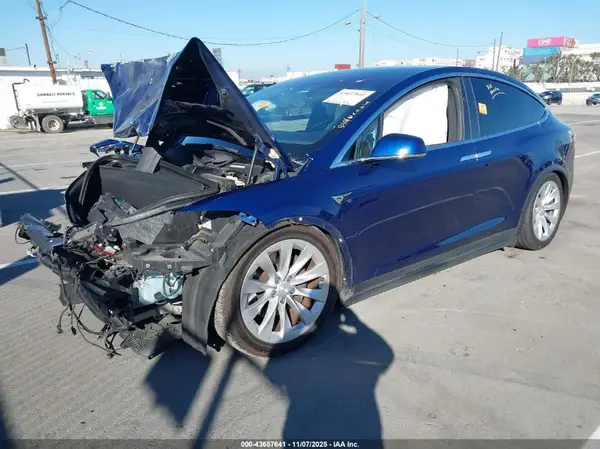 5YJXCBE2XGF030372 2016 TESLA MODEL X - Image 2