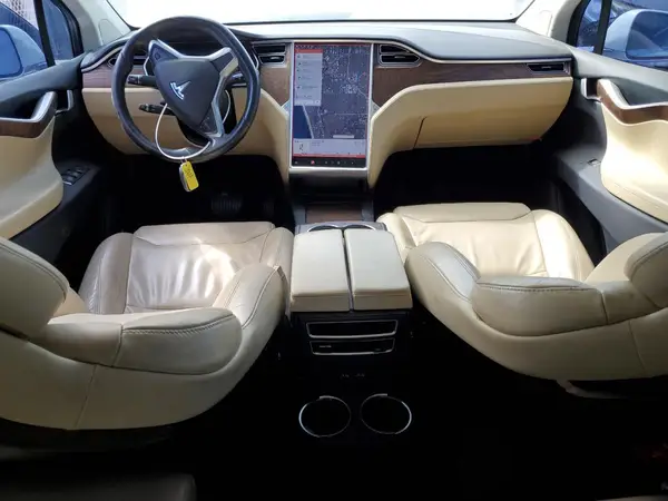 5YJXCBE2XHF042040 2017 TESLA MODEL X - Image 8