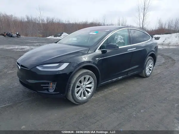 5YJXCBE2XHF065916 2017 TESLA MODEL X - Image 2