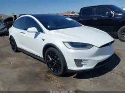 5YJXCBE2XHF067391 2017 TESLA MODEL X