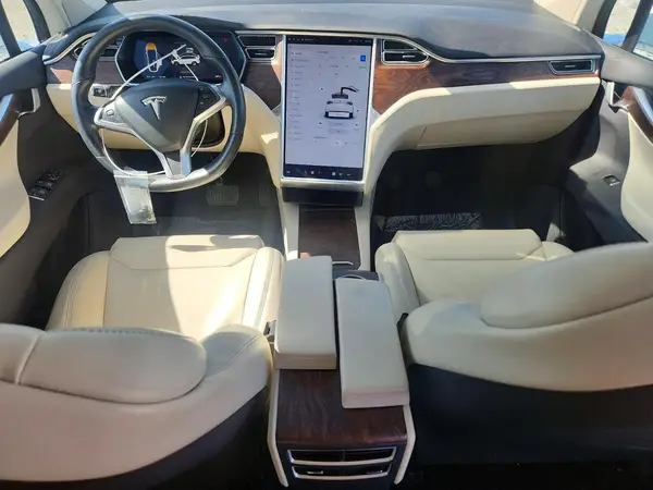 5YJXCBE2XHF076169 2017 TESLA MODEL X - Image 8