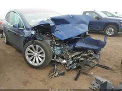 5YJXCBE2XJF103294 2018 TESLA MODEL X