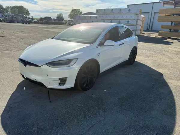 5YJXCBE2XJF103330 2018 TESLA MODEL X - Image 2