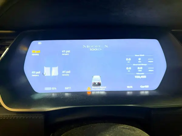 5YJXCBE2XJF103330 2018 TESLA MODEL X - Image 8