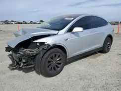 5YJXCBE2XJF104526 2018 TESLA MODEL X