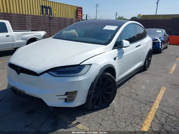 5YJXCBE2XJF104834 2018 TESLA MODEL X - Image 2