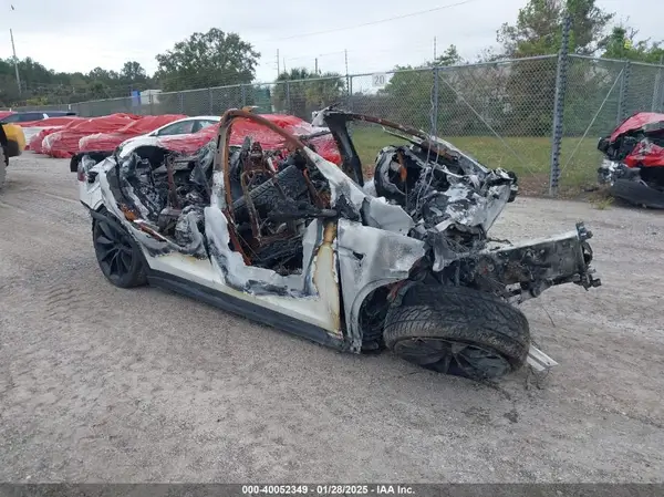 5YJXCBE2XJF121827 2018 TESLA MODEL X - Image 1