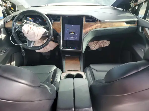 5YJXCBE2XJF136568 2018 TESLA MODEL X - Image 8