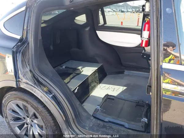5YJXCBE2XJF137140 2018 TESLA MODEL X - Image 8