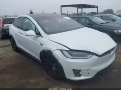 5YJXCBE2XJF142595 2018 TESLA MODEL X