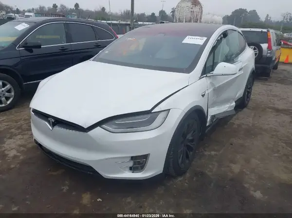 5YJXCBE2XJF142595 2018 TESLA MODEL X - Image 2