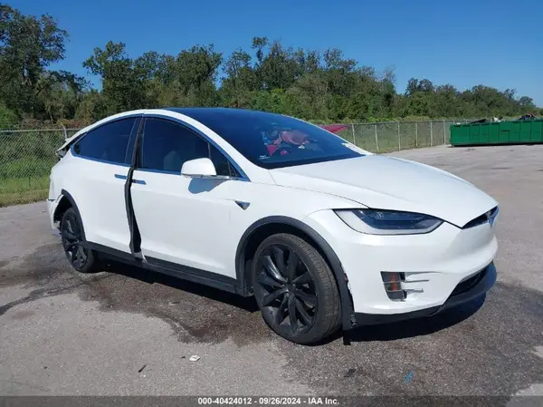 5YJXCBE2XJF144816 2018 TESLA MODEL X - Image 1