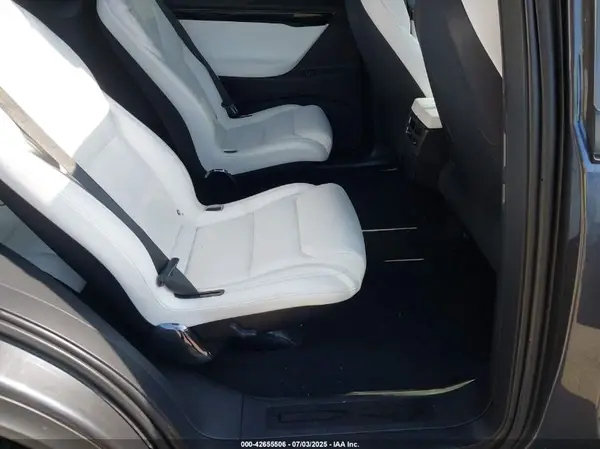 5YJXCBE2XKF181057 2019 TESLA MODEL X - Image 8