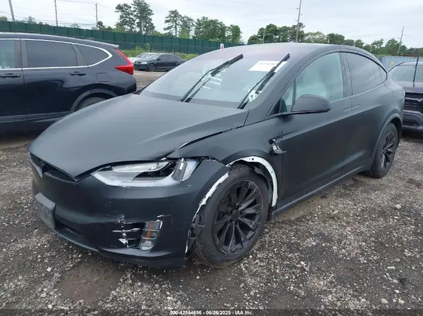 5YJXCBE2XKF197727 2019 TESLA MODEL X - Image 2