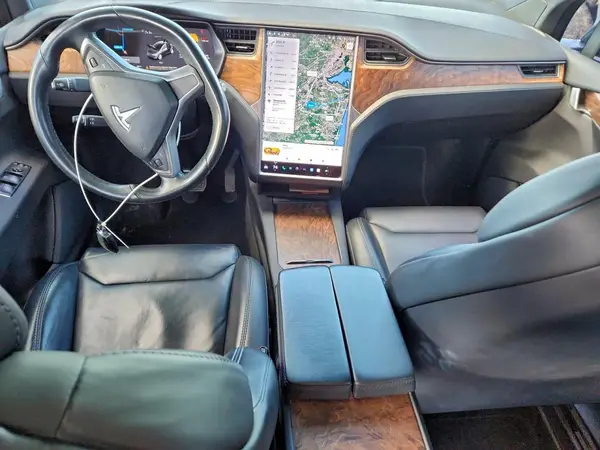 5YJXCBE2XKF205017 2019 TESLA MODEL X - Image 8