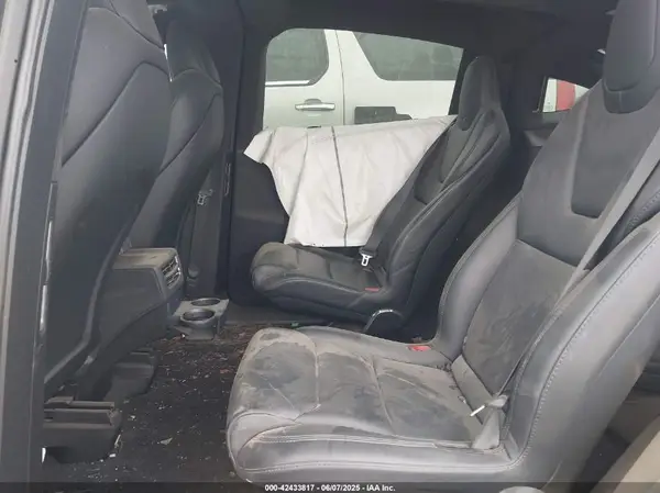 5YJXCBE2XLF244787 2020 TESLA MODEL X - Image 8