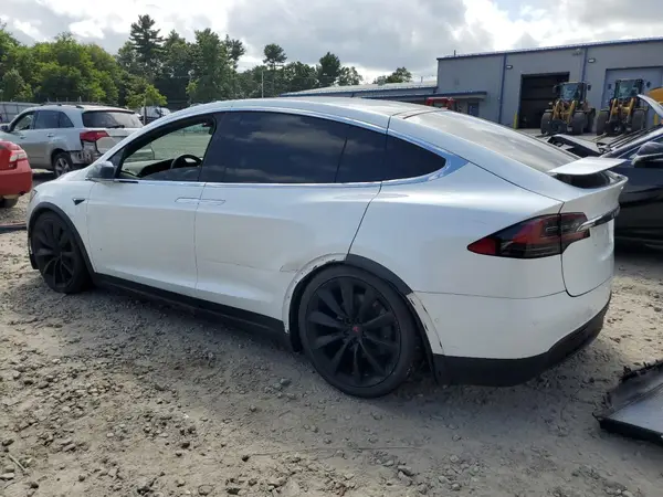5YJXCBE2XLF286392 2020 TESLA MODEL X - Image 2
