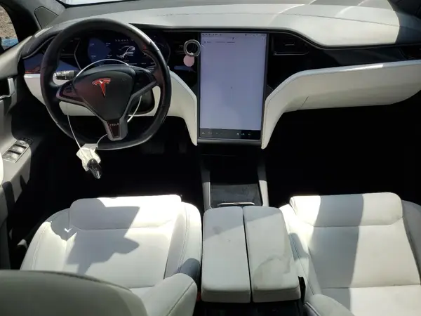 5YJXCBE2XLF286392 2020 TESLA MODEL X - Image 8
