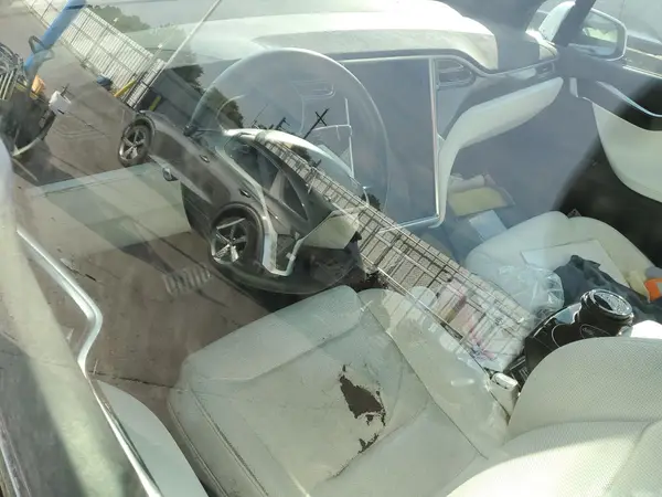 5YJXCBE40GF000556 2016 TESLA MODEL X - Image 8