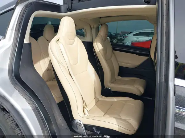 5YJXCBE40GF000900 2016 TESLA MODEL X - Image 8