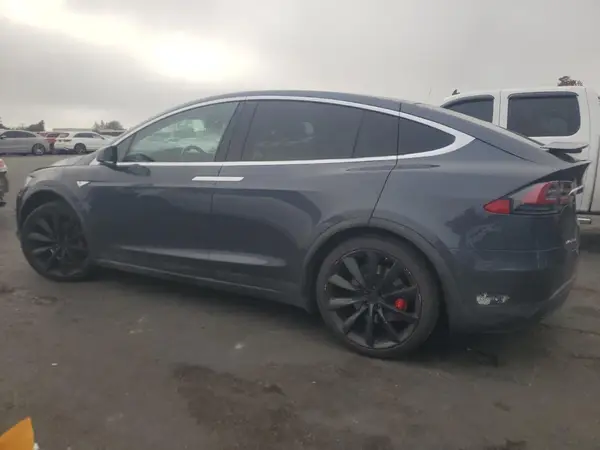 5YJXCBE40GF016983 2016 TESLA MODEL X - Image 2