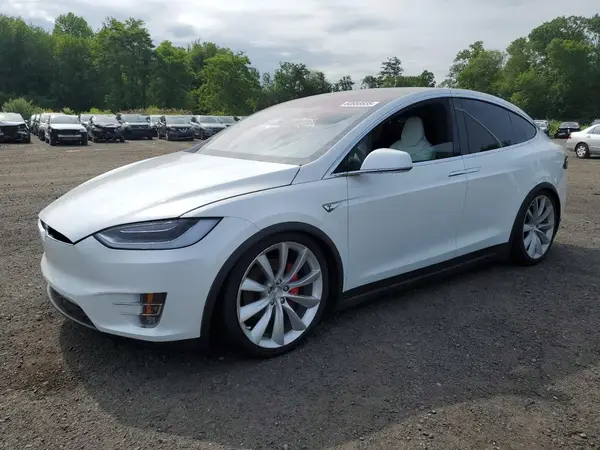 5YJXCBE40GF019088 2016 TESLA MODEL X - Image 1