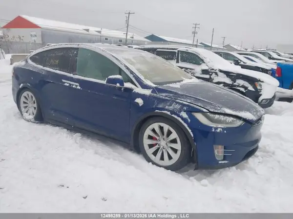 5YJXCBE40HF038242 2017 TESLA MODEL X - Image 1