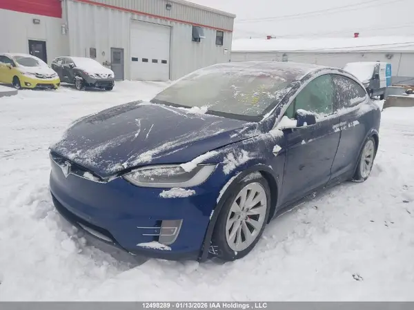 5YJXCBE40HF038242 2017 TESLA MODEL X - Image 2