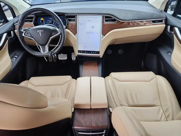 5YJXCBE40HF051766 2017 TESLA MODEL X - Image 8