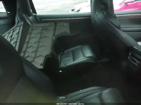 5YJXCBE40HF055820 2017 TESLA MODEL X - Image 8