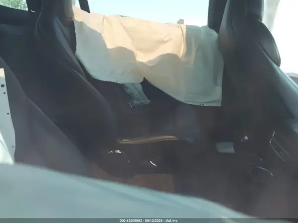 5YJXCBE40HF077672 2017 TESLA MODEL X - Image 8