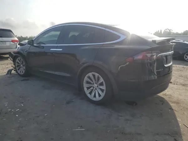 5YJXCBE40KF150563 2019 TESLA MODEL X - Image 2