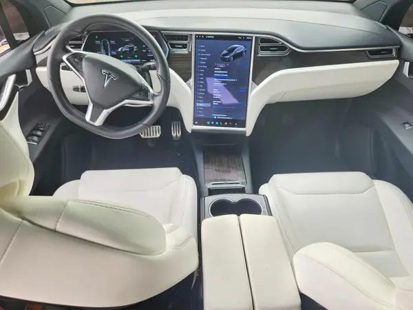 5YJXCBE41GF005720 2016 TESLA MODEL X - Image 8