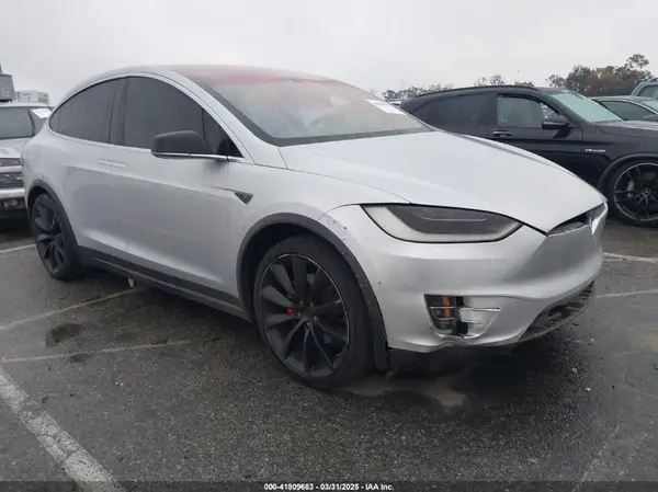 5YJXCBE41GF006284 2016 TESLA MODEL X - Image 1