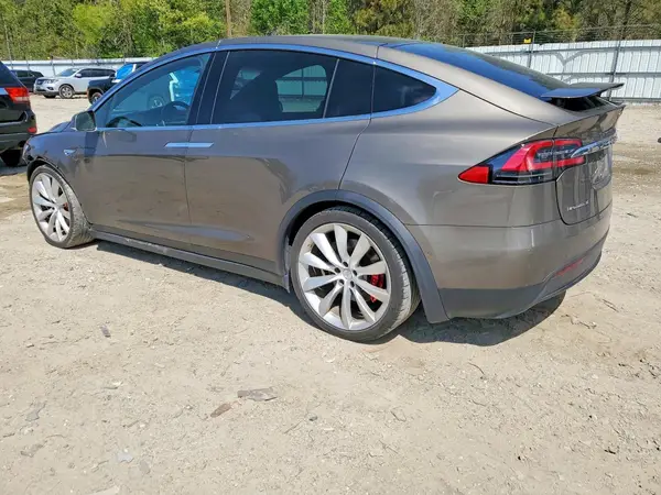 5YJXCBE41GF013185 2016 TESLA MODEL X - Image 2