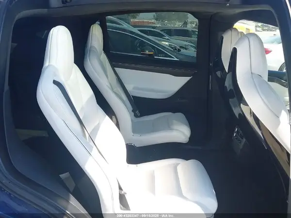 5YJXCBE41GF017897 2016 TESLA MODEL X - Image 8